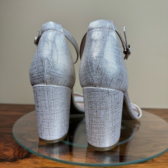 BANDOLINO Women's Armory Dress Sandals - silver metallic - size 10 - Picture 10 of 13